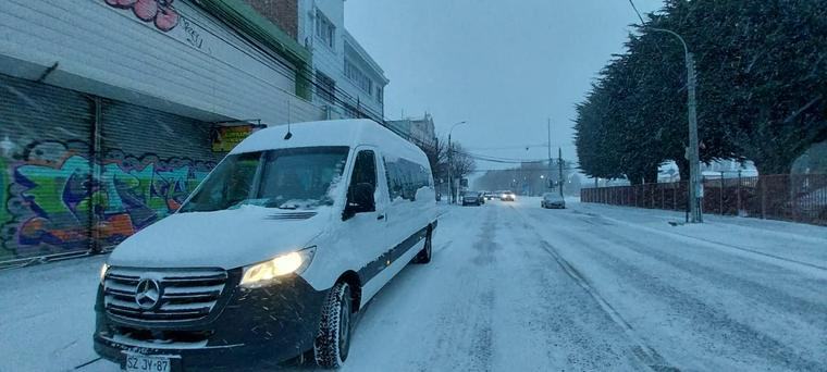 Sprinter operando con nieve en Punta Arenas